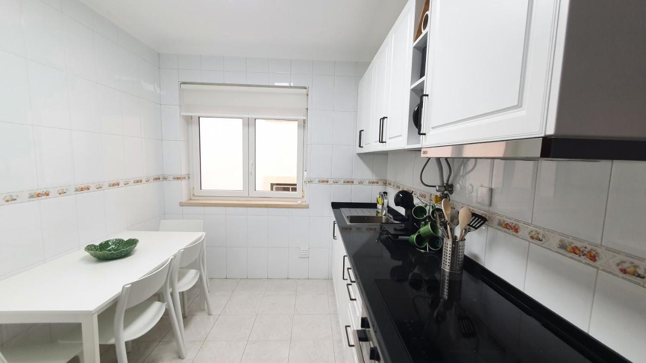 Caldas Da Rainha'S Green & White Luaran gambar